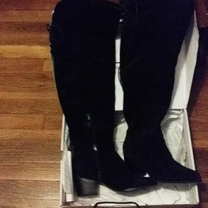 Aldos thigh high boots (JEFFRES)I wore them once.